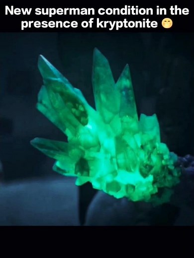 New & old Superman vs. kryptonite 🤔 | #dc #superman #shorts