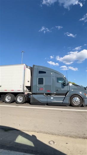 BigRigs #truckingjobs #semitruck #transportation