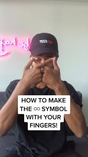 TUTORIAL! HOW TO MAKE THE ♾ SYMBOL WITH YOUR FINGERS! 82/100 #getbizzydance #dance #fingerdance #WellDone