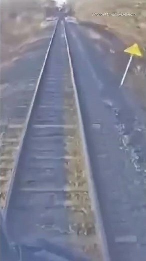 The moment a GO train hits a dump truck in Markham, Ont.