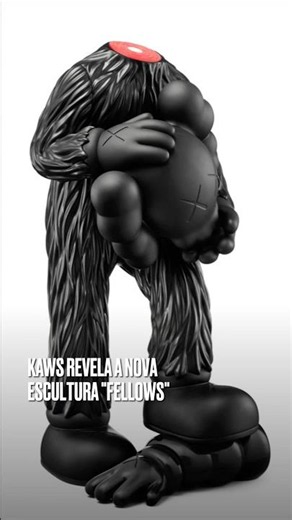 KAWS revela nova escultura FELLOWS