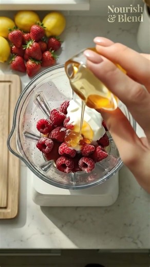 5 minutes, 5 ingredients, zero ice cream machine 🍋🍓