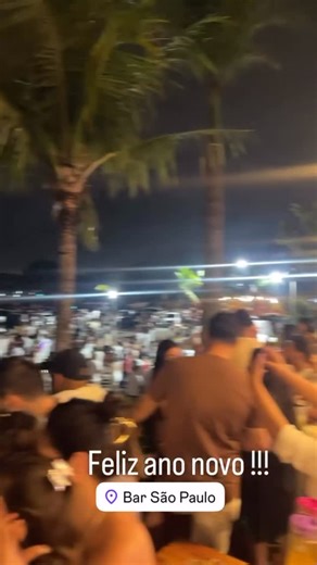 BAR SÃO PAULO OFICIAL on Instagram: "✨ Gratidão ✨ A todos os clientes que vieram nos prestigiar e escolheram passar o Réveillon conosco, o nosso muito obrigado. Vocês fizeram essa virada ainda mais especial. Que 2026 seja nosso, com muita alegria, paz, prosperidade e motivos para agradecer todos os dias. 💫🥂 📍Av. Atlântica - 4002"