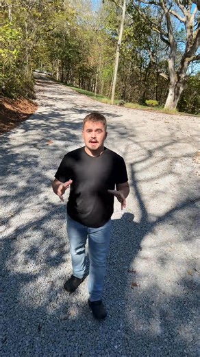 Magic John phone holder #MagicJohnHolder #PhoneMagic #HandsFreeConvenience | Jen Zig