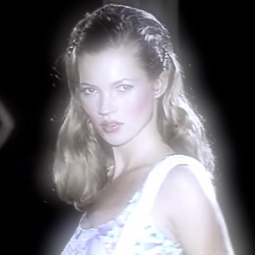 the perfect girl #katemoss #katemossedit #90s #edits #fyp #viral #foryou