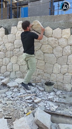 Shaping and Setting Mosaic Stone Wall Pieces 🪨🔨 #stonemasonry #masonry #stonework