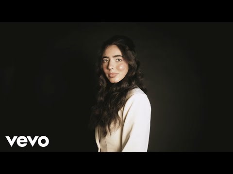 Izzy Escobar - Jackie O (Official Lyric Video)