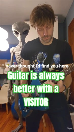 Surprise visit #guitar #alien #short