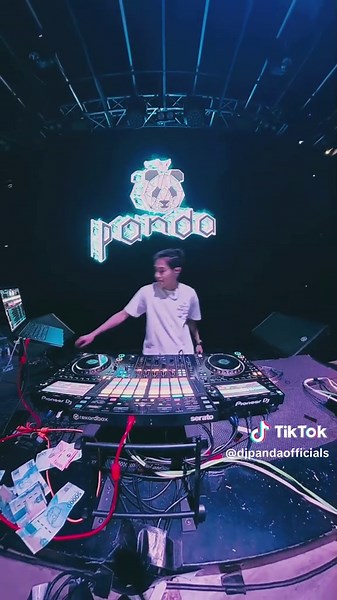 DJ Panda: Live dan Ulang Tahun Spesial