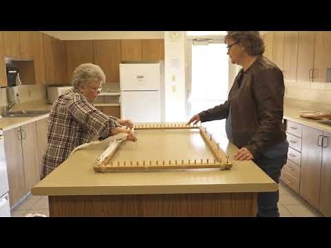 Weaving Plarn Mats at Launfal