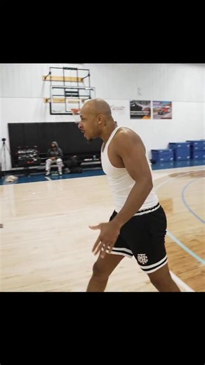 Shadell Millinghaus on Instagram: "I’m baldy so fckin Smoove!!!! 👨🏽‍🦲🤞🏽🤣 Full game link in my bio"