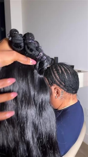 From wavy bundles to bone straight perfection. 👉🏽Our Indian Wavy does both; volume & versatility. Sew-in in progress ➝ silk press finish One install. Endless looks. #sewin #hairextension #hairtutorial