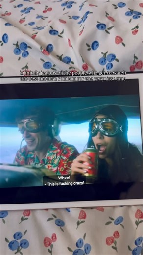 🌸 Michelle | Bookstagram | NYC on Instagram: "🎬: Palm Springs on Hulu TOP TIER MOVIE REC"