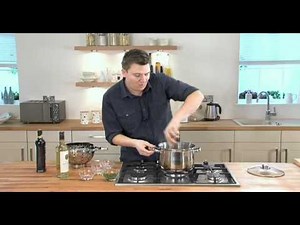 Spicy garlic and parsley mussels with white wine