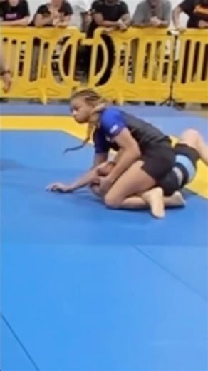 Lightskin girl with tight mounted triangle choke #bjjlife #fypシ #jiujitsu #grappling