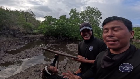 How We Catch Fish in the Mangroves!