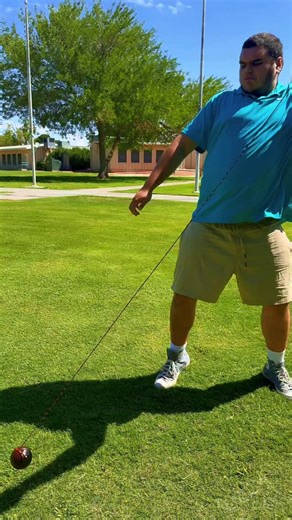 Tricks With a Spintop/Trompo 🗣️🌪️#saintpeanutbutter #spinningtop #trompo #hobby #skills | Peanut Butter