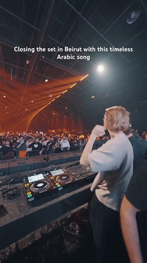 Closing the set with this song 🙏🇱🇧