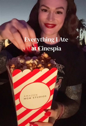 Everything I ate at Cinespia 🍿🎃 #cinespia #hollywoodforevercemetery | cinespia