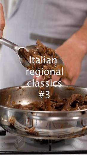 #3 of Italian regional classics: Fegato alla Veneziana. #fegatoallaveneziana #italianregionalclassic