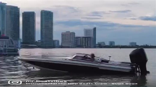 Miami boat vibes 1988 checkmate 21 starflight w/ 2003 Mercury 250 efi. The best boat I own #boatvibes #miami #mercuryracing #raceboat