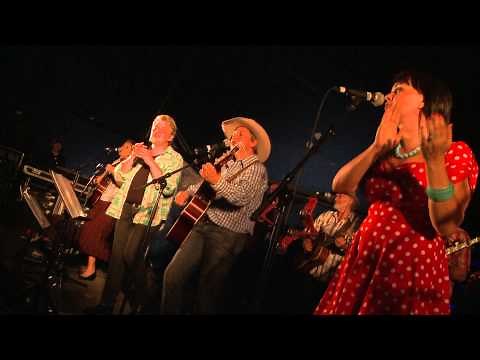 Topp Twins: "Untouchable Girls" (Live at the Black Barn, Hawkes Bay)