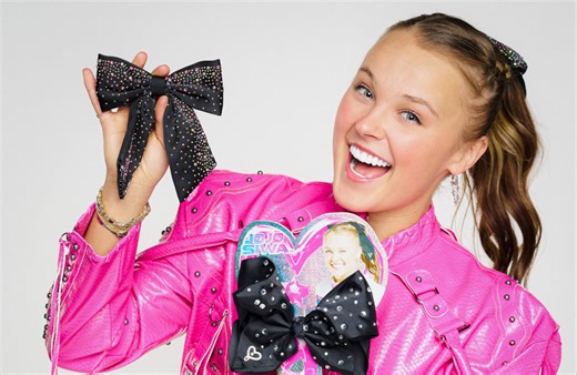JoJo Siwa shares how ‘very sweet’ boyfriend Chris Hughes inspired her new song