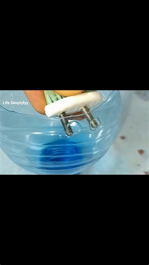 1.1K views | Cyclists, remember this tip! How to Make Useful DIY Bike Chain Cleaning Device #diy #tricks #ideas #lifehacks #hacks #bikelife #howto #DidYouKnow #followerseveryonehighlights #shortsreels #viralreelsシ #support #instaviral #reach #short #usa | Life simplyfyy | Facebook