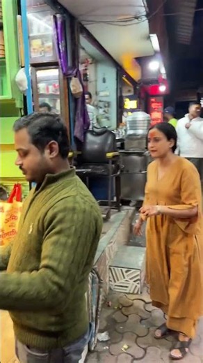 Rate her Hindi (it's actually good) 😂 #IndiaMoments