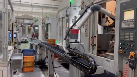 协作机器人与第七轴协同工作