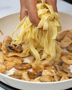 308K views · 680 reactions | After learning this recipe, I just want to eat noodles and chicken like this! | Frugal Recipes | Facebook