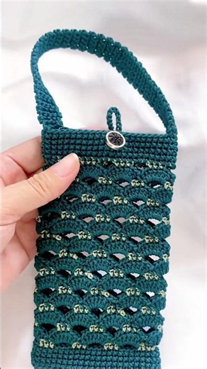 How to Crochet a Wavy Stitch Phone Bag 🧶📱