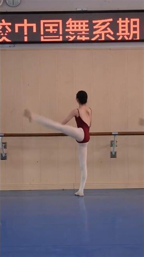 The moment the routine gets intense! 💥 Watch their perfect synchronized cartwheels!