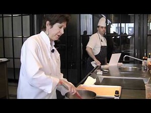 Cooking with Angostura® aromatic bitters: Glazed Nuts