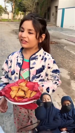 bachi cake kyun nhi ly ski #motivation#emotional #birthday #shorts #ytshorts#hazaravillagefamily