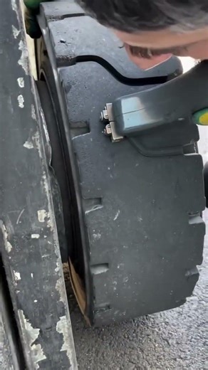 the process of forming tires is easy #tires #popular #viralshorts #shorts