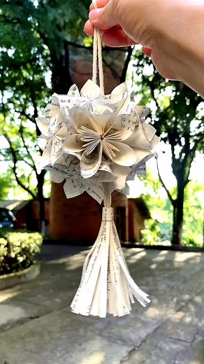 84K views · 2.4K reactions | Make a cherry blossom hydrangea for the unused test paper. #origami #origamiart #art #handmade #paperart #paperfolding #paper #papercraft #origamipaper #papiroflexia #origamilove #diy #origamiartist #papercrafts #origamilovers #instaorigami #craft #origamiwork #d #design #creative #artist #paperartist #love paper craft | paper craft | Facebook
