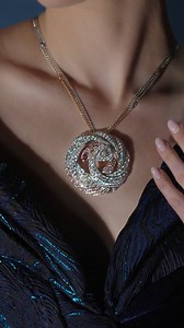 Argyle Fluente™ A rare Argyle Pink Diamond™ meets a dazzling 2.07ct pear-shaped White Diamond in perfect harmony. Encircled by flowing lines of fine White and Argyle Pink Diamonds™, this design mirrors nature’s grace and the timeless journey of these treasures from deep within the earth. To learn more about Argyle Flunete’s™ beauty, visit our website. https://calleija.com/argyle-fluente-platinum-18ct-rose-gold-hair-piece-pendant-and-brooch-with-0-51ct-pear-shaped-1pp-argyle-pink-diamond/ #Argyle