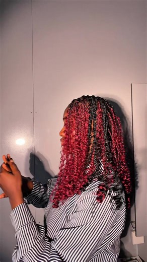 Excited to share my Valentine’s Edition look with💕@DarlingNigeria #PaidPartnership #DarlingHair #ValentinesEdition #lifestylevlog #creator