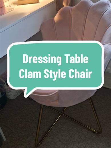 Girls… this might be the prettiest dressing table chair I’ve seen 💕 If you’re creating that cute, aesthetic vanity space at home, this stunning dressing table chair is the perfect finishing touch. The beautiful clam shell back design gives it such a luxury, boutique feel, instantly making your makeup station or bedroom corner look more put together. The chair is covered in soft velvet material, so it not only looks gorgeous but also feels super comfortable while you’re doing your makeup, skinca