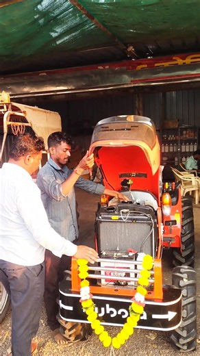 Kubota tractor showroom #tractor #shorts #youtubeshorts #tractorlovers #automobile #kubota