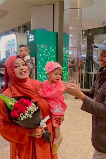 চুমু'টা আমাকে দিলেও পারতো! 🫣