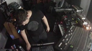 Performed & recorded the base of a new track! #Techno Bye Bye Computer Mouse Click Click... Cannot feel it anymore... | Florian Meindl