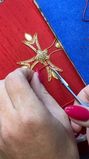Clara Warschauer | Goldwork Embroidery Artist on Instagram: "⭐️Goldwork Star Cross ⭐️ a FREE online goldwork class in collaboration with @ecclesiasticalsewing ✨Join us on Saturday 6th December at 7 PM GMT for a free live Zoom class where I’ll demonstrate how to embroider this Goldwork Star Cross using traditional goldwork techniques. 🎄 In this special collaboration with Ecclesiastical Sewing, we’ll explore methods such as padding, chipping and couching perfect for anyone curious about learning 