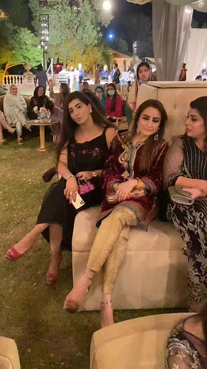 Pakistani Wedding Video Lahore 2023 ❤️💕 براہِ مہربانی شادی فیشن کے بارے میں اپڈیٹ رہنے کے لیے ہمارا پیج @pakshadifashion فالو کر لیں۔ شکریہ 💞 . . . . Via . . . . . #Pakistanistreetstyle #noorkhan #iqraaziz #section #atifaslam #pakistanicouple #urwahocane #ferozekhan #lollywood #minalkhan #pakistanimodel #aimankhan #pakistanisinger #neelammuneer #jannatmirza #hinaaltaf #mirpurishouts #ayezakhan #pakistanibridaldresses #sabaqamar #mehwishhayat #iqraaziz #bilalabbaskhan #sana_javed #farhansaeed #