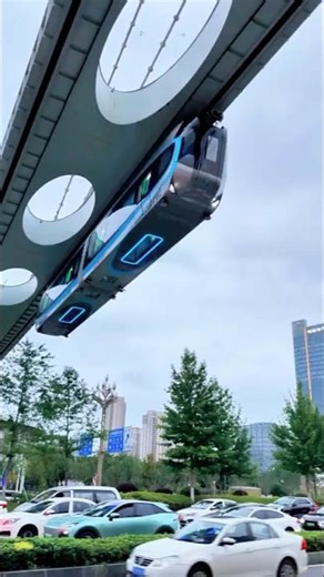 The World’s Largest Stations & Fastest Trains Are in China!