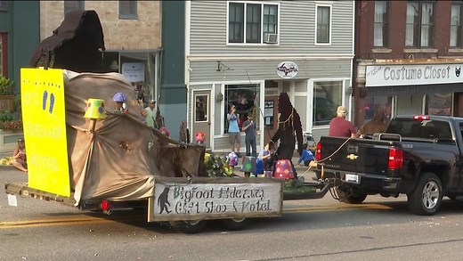 Parade kicks off 30th annual fungus festival