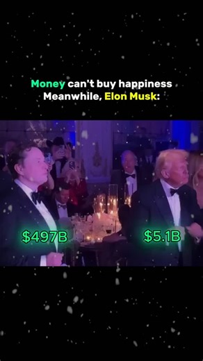 Xen.Xira17 on Instagram: "压电瓷砖的工作原理. 日本利用压电瓷砖将人们的脚步转化为电能，这种技术通过压电材料将行走时产生的压力转化为电能，并已被应用于涩谷车站等人流密集区域，为LED灯、数字显示屏和传感器等设备供电。 压电瓷砖的工作原理是当人踩在上面时，瓷砖弯曲产生的机械应力会被压电材料转换为电能，通过汇集每一步产生的少量电荷，最终产生足够的电力来驱动各种设备。捕捉动能：: 瓷砖能够捕捉行走的动能，这种动能是由体重和动作对瓷砖产生的压力引起的。 产生机械应力：: 行走时，压力会使瓷砖轻微弯曲，从而产生机械应力。 能量转换：: 瓷砖内部的压电材料将这种机械应力转化为电能。 应用实例 涩谷车站： 在涩谷车站这样人流密集的地方，每天约有1050万步的能量被收集，为这个系统做贡献。 供能设备： 收集到的电能可以驱动LED灯、数字显示屏和传感器等设备。 优势 可持续能源：: 这种方法利用日常的动作转化为可再生能源，减少对传统能源的依赖。 支持城市基础设施：: 有助于支持可持续的城市基础设施建设。"