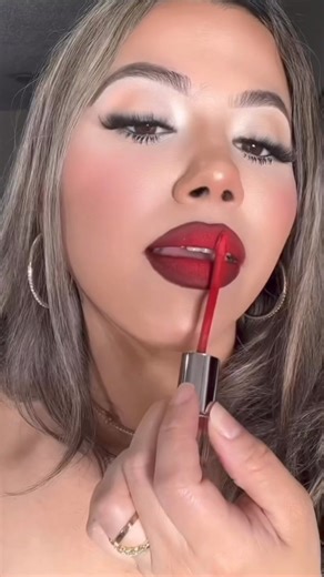 1M views · 29K reactions | Ombre Lip Tutorial using fentybeauty L.A. Girl Cosmetics  PRODUCTCOMMENT “SHOP” I’ll send it to your DM️  #ombrelips #fenty #fentybeauty #rihannafenty #labiosrojos #makeup #maquillaje #fbreels #redlips #Rihanna #lipliner #ombrelip #lipcombo #labiales #labiosrojos #makeuptutorial | GLAM_By_MELI | Facebook