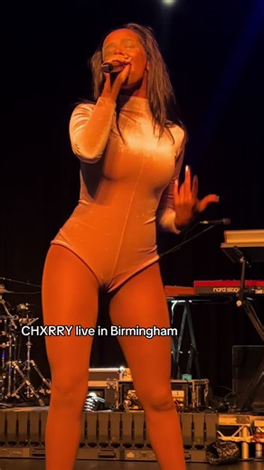 CHXRRY's Stunning Performance in Birmingham